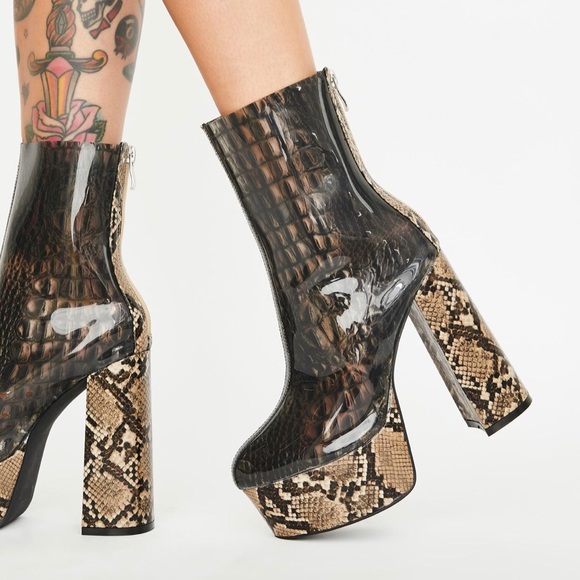 Azalea Wang Shoes - AZALEA WANG DREAMER SNAKESKIN BOOTS size: 7.5